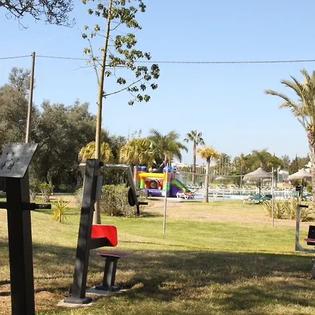 Yellow Garden ホテル 4*