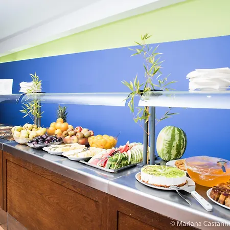 ホテル Yellow Garden アルヴォル