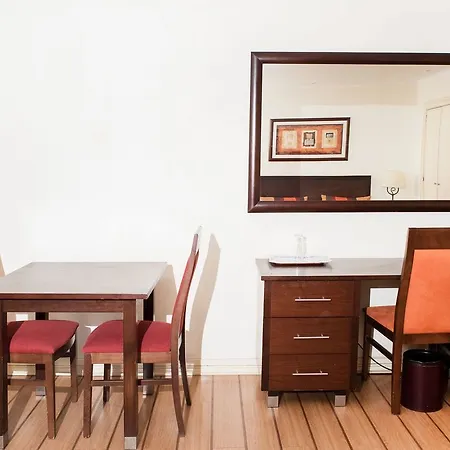 Yellow Garden ホテル