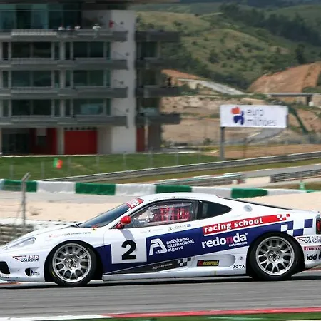 Yellow Garden Szálloda