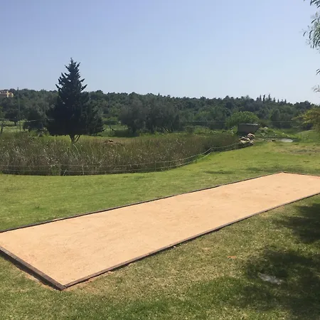 Szálloda Yellow Garden 4*