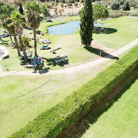 Szálloda Yellow Garden