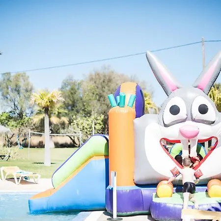 Yellow Garden Szálloda