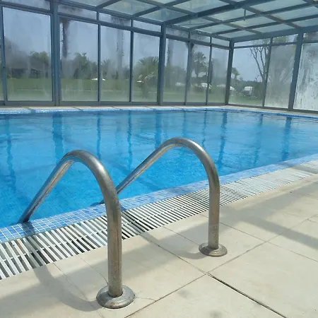 Yellow Garden Hotel 4*